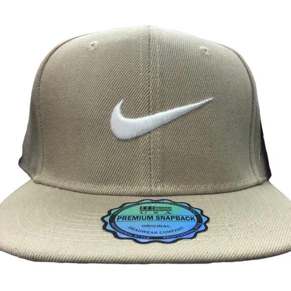 Classic snap backs please inquire on color availability before purchasing - Picture 4 of 7